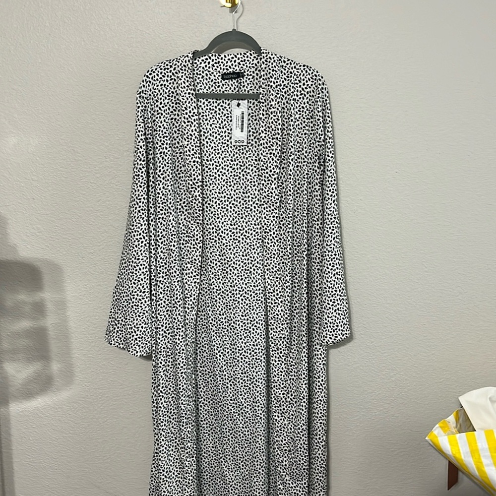 Boohoo duster NWT